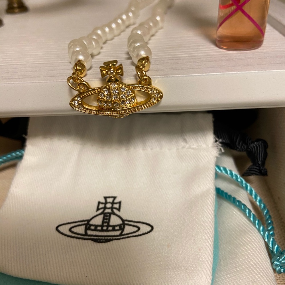 Vivienne Westwood pearl necklace